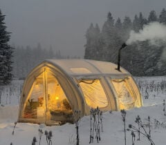 SHUFA GLAMPING Tekne Şekilli Bej Renk Şişme Çadır 400×350×220 cm – Şeffaf Kapı ve Pencereli-ZP88