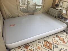 Çift Kişilik Şişme Yatak 200x140x20 cm – Drop Stitch Teknolojili, Hava Kaçırmaz, Lüks ve Konforlu Hava Yatağı