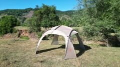 SHUFA GÖLGELİK VE BARINAK(Güneş ışınlarından ve yağmur yağışından korur)